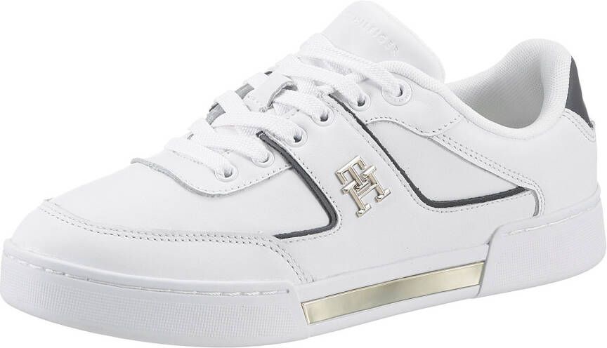 Tommy Hilfiger Plateausneakers TH PREP COURT SNEAKER met th-sierelement