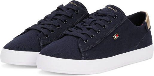 Tommy Hilfiger Plateausneakers VULC CANVAS LACE UP SNEAKER vrijetijdsschoen lage schoen veterschoen in smalle vorm