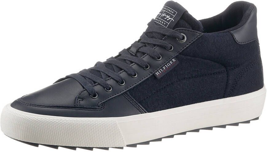 Tommy Hilfiger Sneakers SEASONAL VULC FELT CHUKKA in modieuze materialenmix