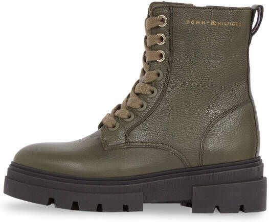 Tommy Hilfiger Veterschoenen BICOLOR LEATHER LACE-UP plateau veterschoenen chunky boots gouden logo tekst