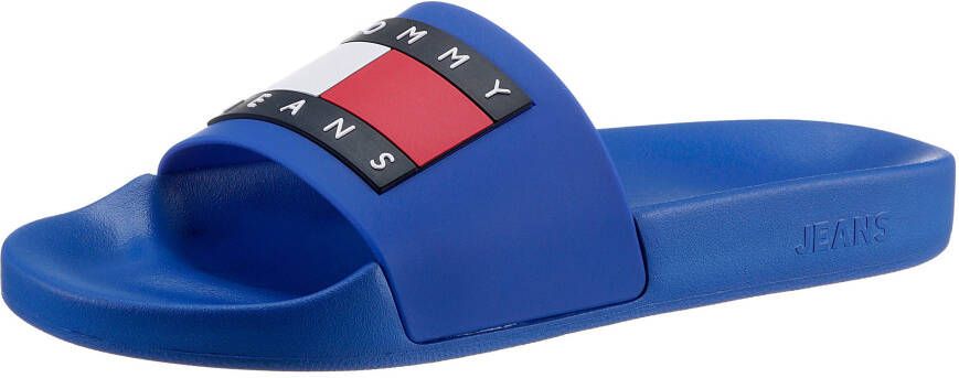 TOMMY JEANS Badslippers POOL SLIDE ESS met opvallend merklabel