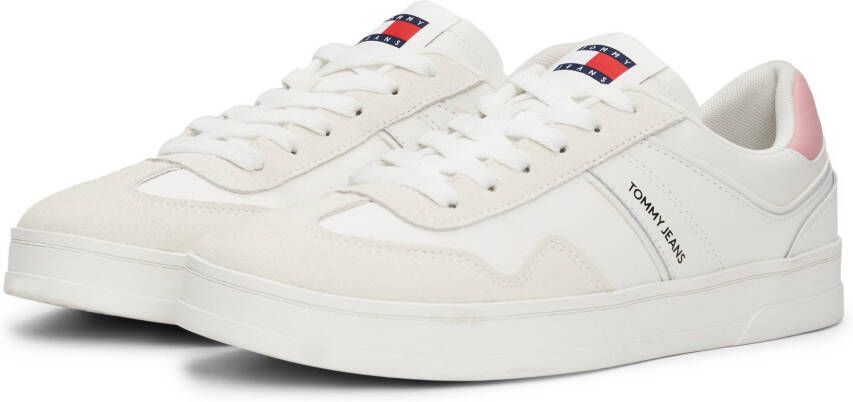 TOMMY JEANS Plateausneakers TJW COURT SNEAKER vrijetijdsschoen lage schoen veterschoen met contrast-details