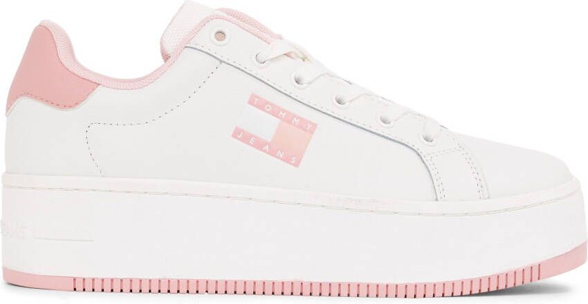 TOMMY JEANS Plateausneakers TJW FLATFORM ESS vrijetijdsschoen lage schoen veterschoen met gepolsterde schacht