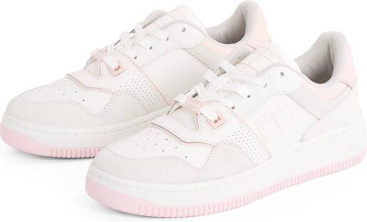 TOMMY JEANS Plateausneakers TJW RETRO BASKET WASHED SUEDE vrijetijdsschoen lage schoen veterschoen in basketlook