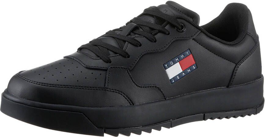 TOMMY JEANS Sneakers TJM RETRO ESS met tommy merkelogo vrijetijdsschoen lage schoen veterschoen