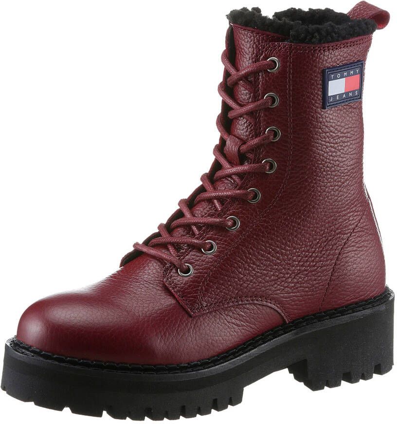 TOMMY JEANS Winterlaarsjes TJW URBAN BOOT TUMBLED LTR WL met merklabel opzij