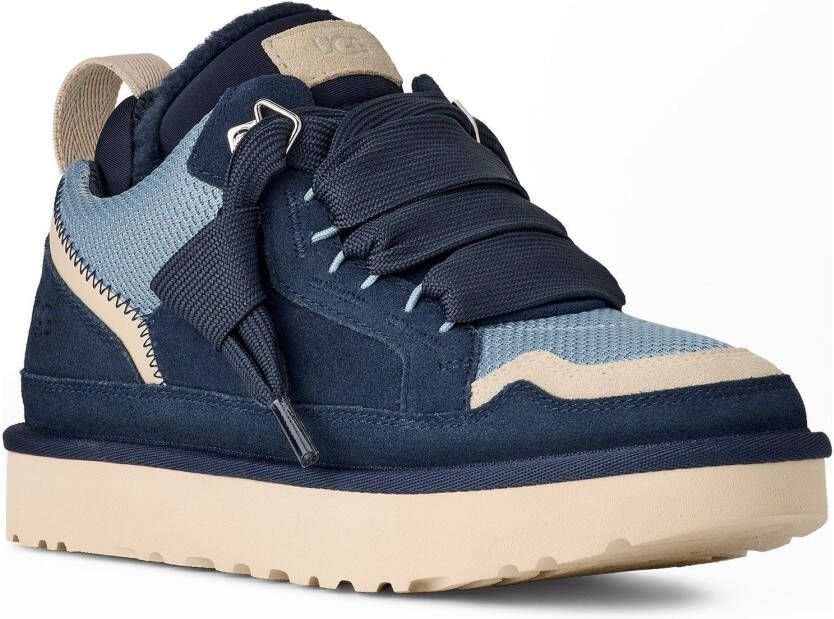 UGG Plateausneakers LOWMEL Midcut sneaker veterschoen met gewatteerde schachtrand