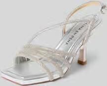 Alma en Pena sandaaltjes met siersteentjes