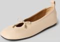 ALOHAS Ballerina's van echt leer model 'ROSALIND' - Zand
