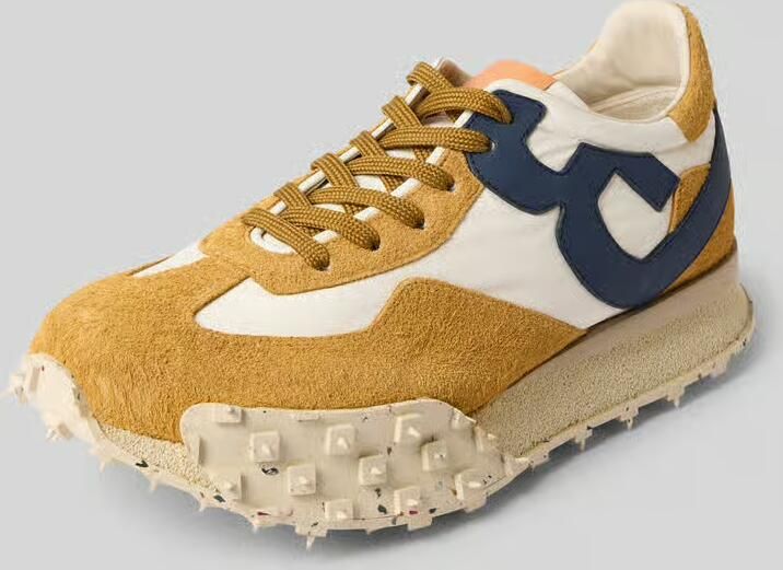 Barracuda Sneakers van mix van leer en textiel met geprofileerde zool