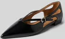 Bianco Ballerina's met cut-outs en doornsluiting