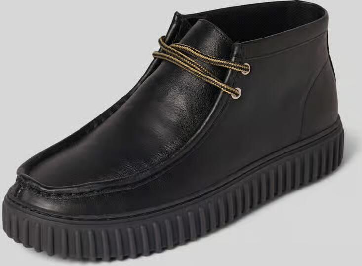 Clarks Boots met profielzool model 'Torhill Hi'