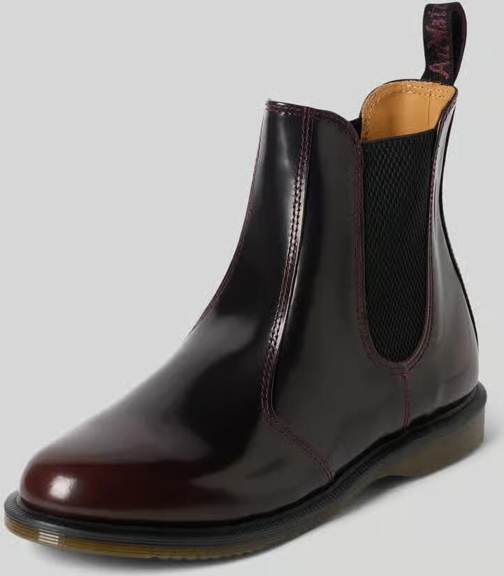 Dr. Martens chelsea boots met geprofileerde rubberzool model 'Flora'