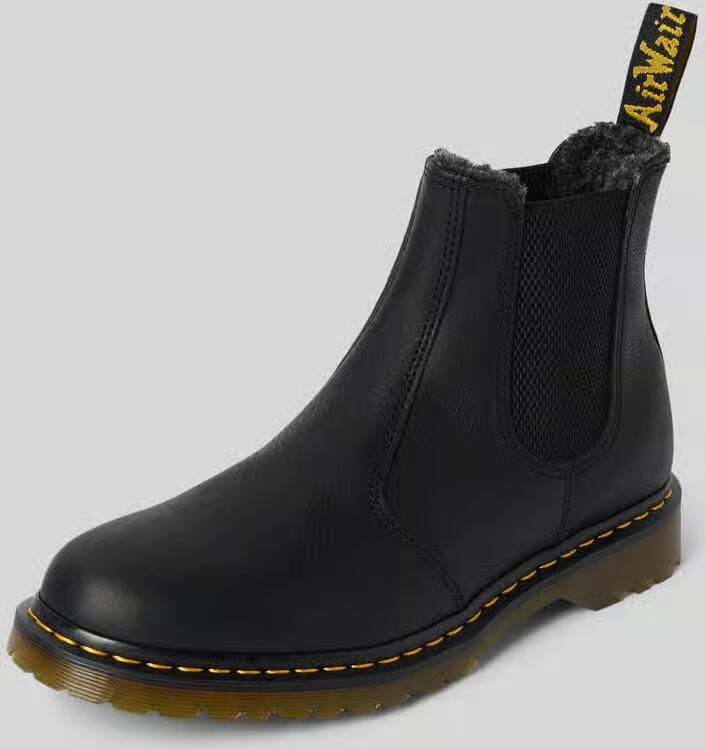 Dr. Martens Chelsea boots met labeldetail