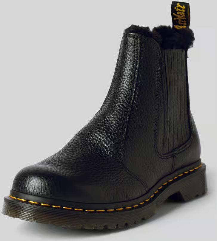 Dr. Martens Chelsea boots met logopatch model 'Leonore'