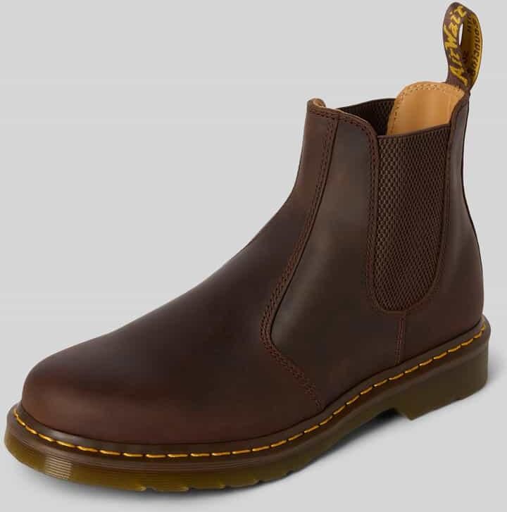 Dr. Martens chelsea boots van echt leer met siernaden