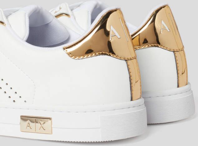 Armani Exchange Sneaker met contrastgarnering in metallic