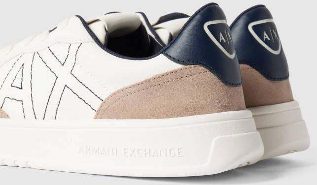 Armani Exchange Sneakers met contrastgarnering