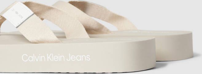 Calvin Klein Jeans Teenslippers met labeldetails model 'FLATFORM'