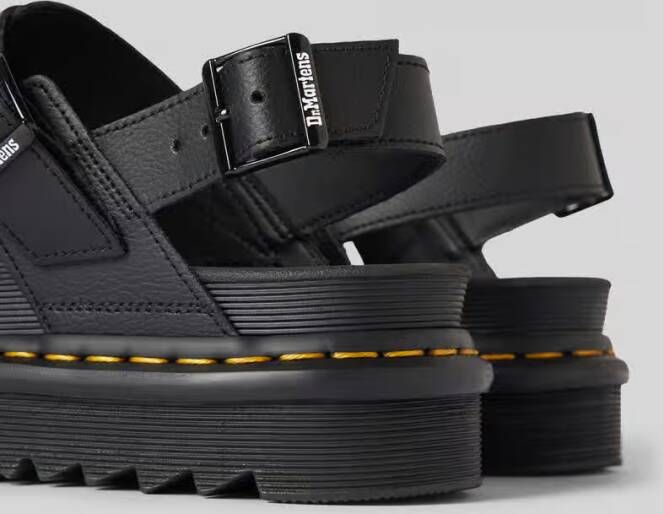 Dr. Martens Plateausandalen met dierenprint model 'Voss II'