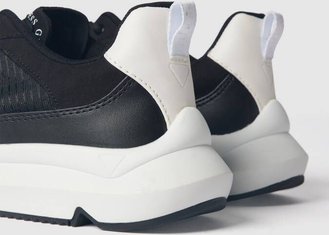 Guess Sneakers in two-tone-stijl
