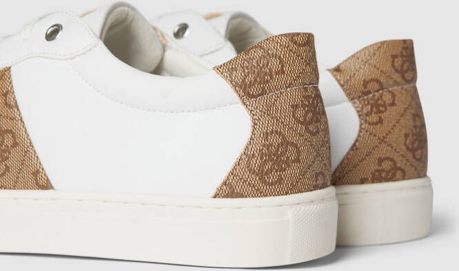 Guess Sneakers met contrastgarnering model 'TODA'