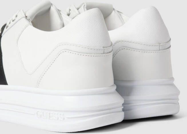 Guess Sneakers met contrastgarnering model 'VIBO'