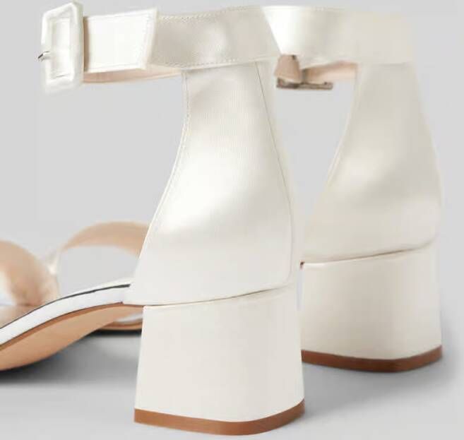 Rainbow Club Sandalen in metallic look model 'Donnah'