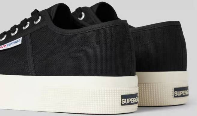 Superga Sneakers in effen design met labeldetail