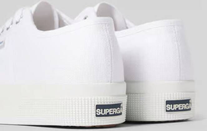 Superga Sneakers in effen design met labeldetail