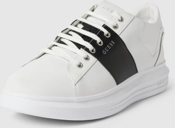 Guess Sneakers met contrastgarnering model 'VIBO'