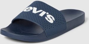 Levi s Acc. Slippers met labelprint model 'JUNE'