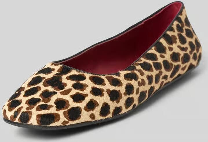 Marc Cain Ballerina's Collections Feminine Rigour Leo schoen flats in modieuze vorm - Foto 2