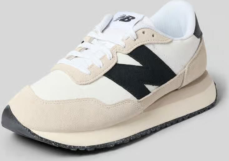 New Balance sneakers met labeldetail