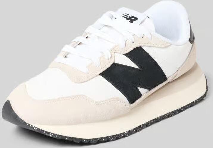 New Balance sneakers van leer met labelprintdetails model '237'