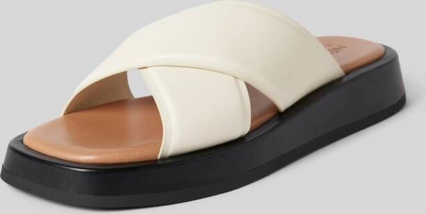 Newd Tamaris Leren slippers met label in reliëf