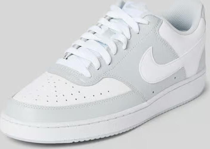 Nike sneakers met logodetail model 'Court Vision'