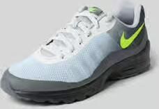 Nike sneakers met logoprint model 'Air Max Invigor'