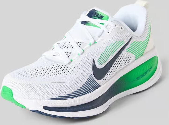 Nike Sneakers met logoprint model 'VOMERO 18'