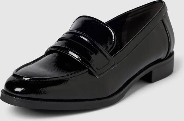 Tamaris Penny loafers in laklook