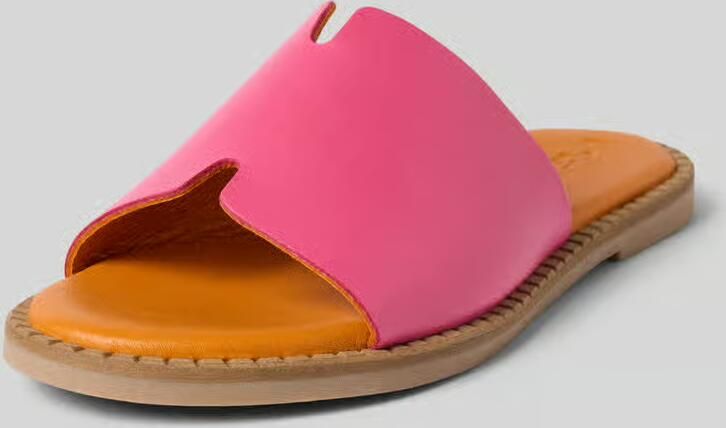 Tamaris Slippers van leer met licht gestructureerde zool - Foto 4
