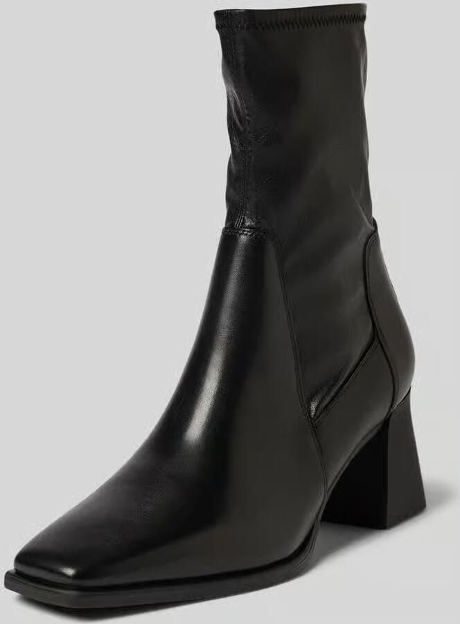 Vagabond Laarsjes van echt rundleer model 'HEDDA'