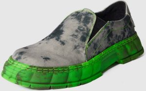 Viron Slip-on sneakers met all-over motief
