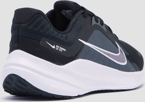 Nike quest 5 hardloopschoenen zwart wit dames