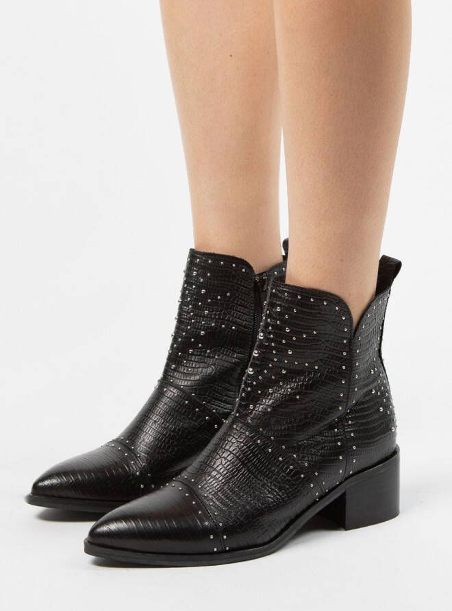 Sacha Zwarte cowboylaarsjes met studs