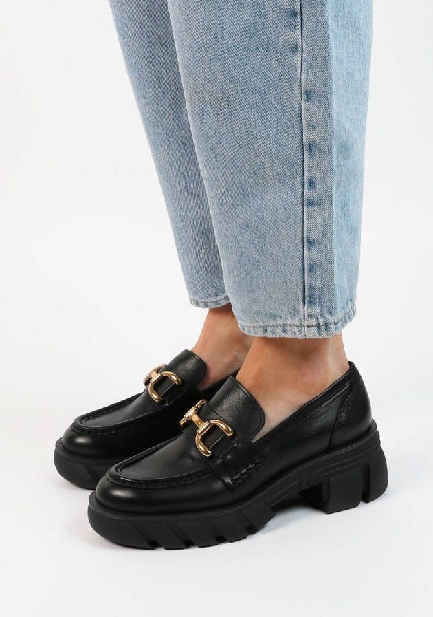 Sacha Zwarte leren chunky loafers met goudkleurige chain