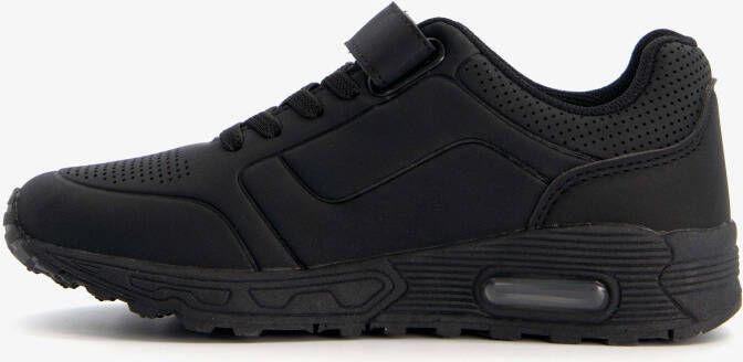 Blue Box jongens sneakers zwart met airzool