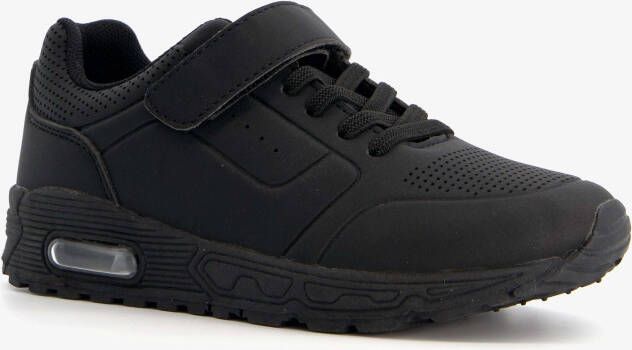 Blue Box jongens sneakers zwart met airzool