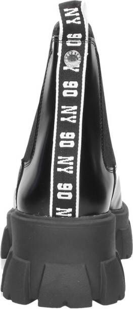 Steve Madden Tusk