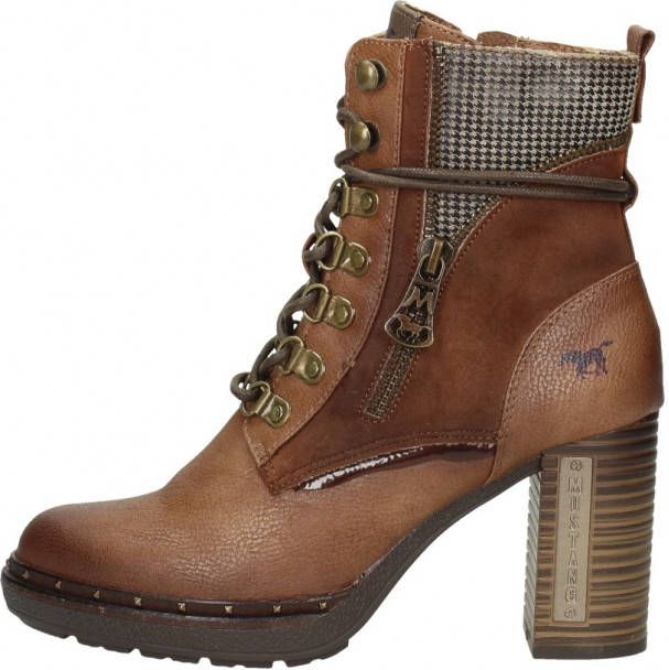Mustang Shoes Veterlaarsjes met sierrits aan de buitenkant - Schoenen.nl
